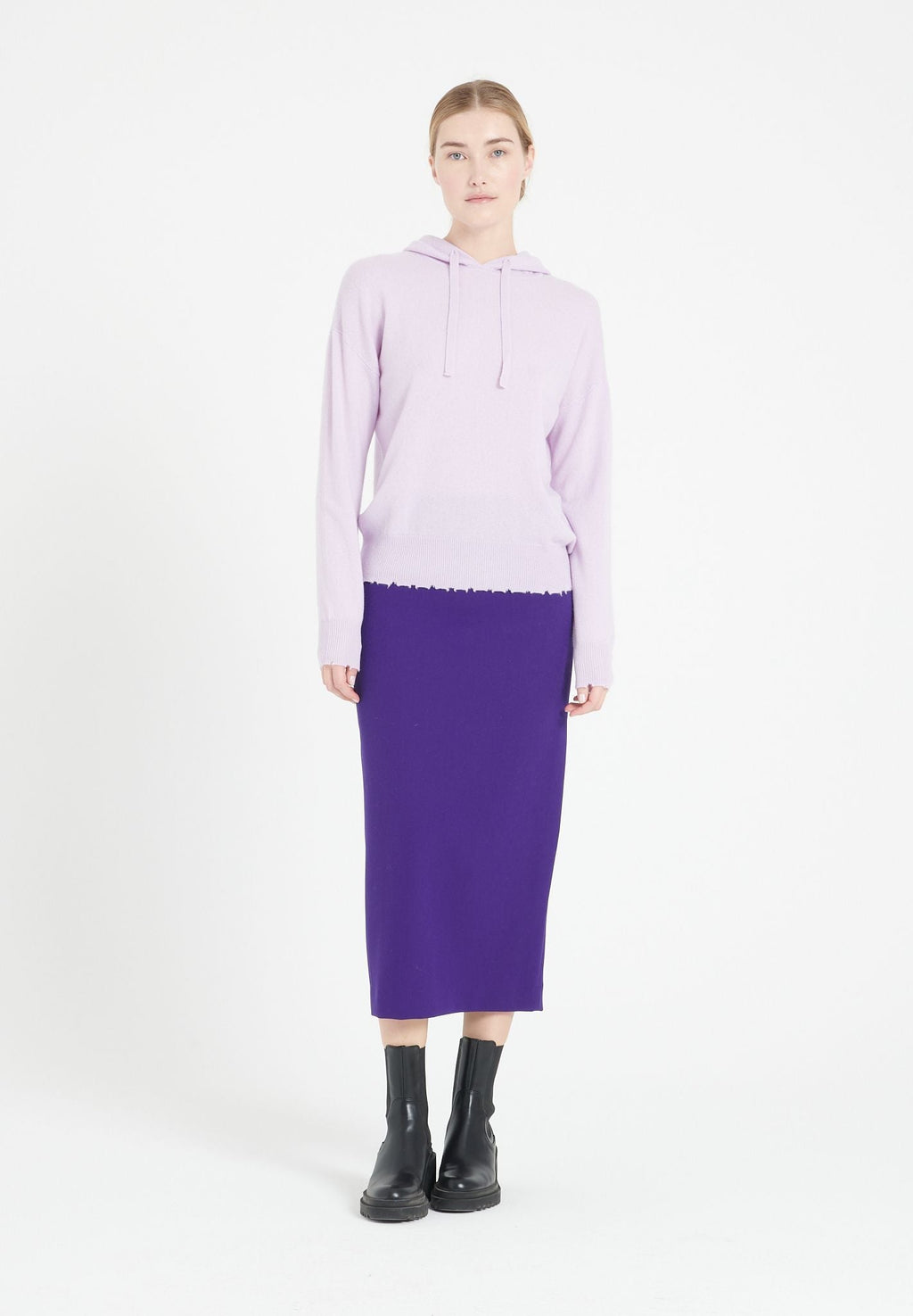 MIA 16 Cashmere hoodie with chiselled lilac trim