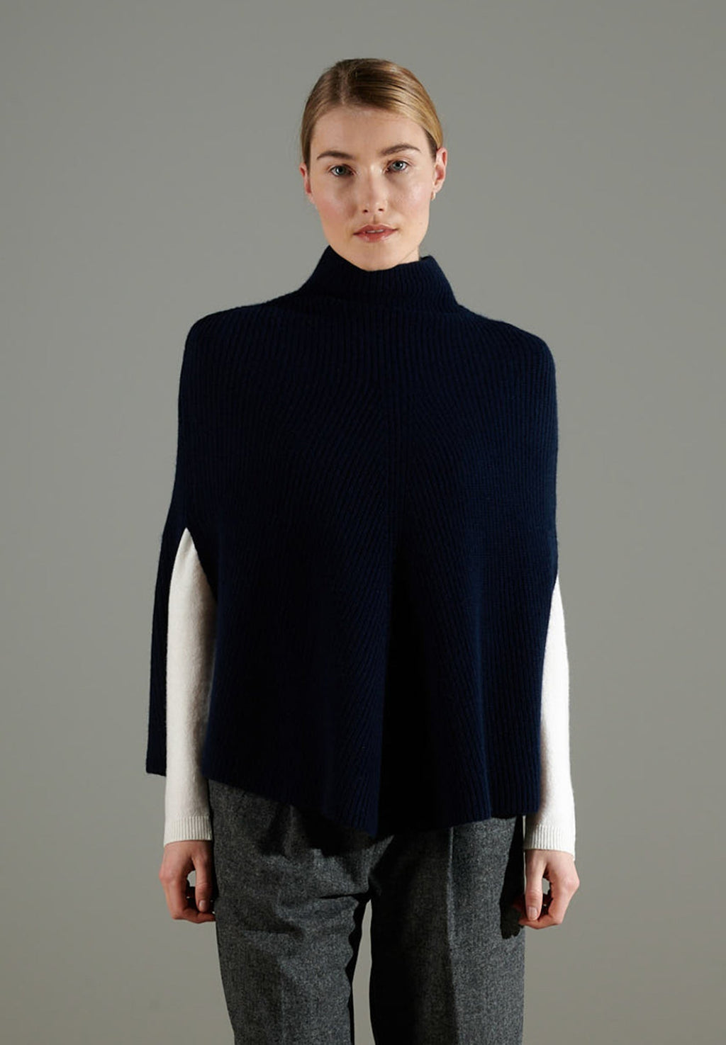 NAMI 10 4-thread cashmere stand-up collar poncho navy blue