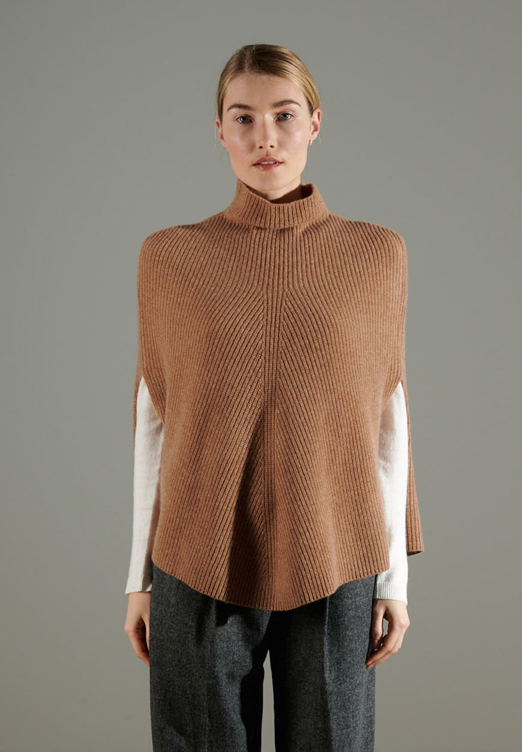 NAMI 10 Camel cashmere 4-thread stand-up collar poncho