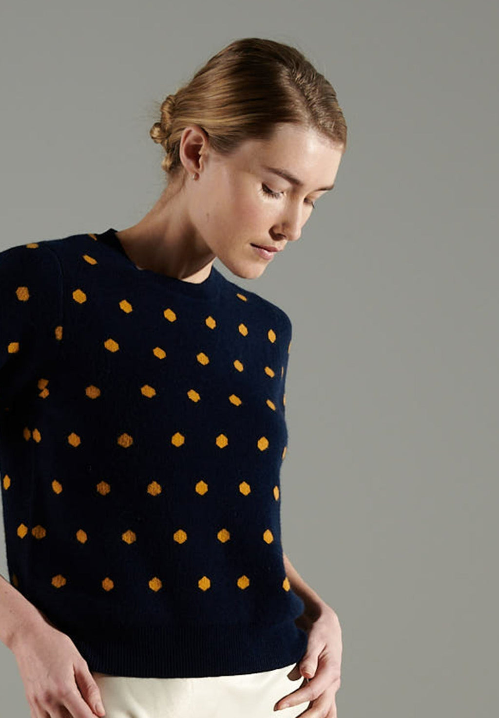 NAMI 13 Navy/mustard cashmere jacquard short-sleeve round-neck sweater