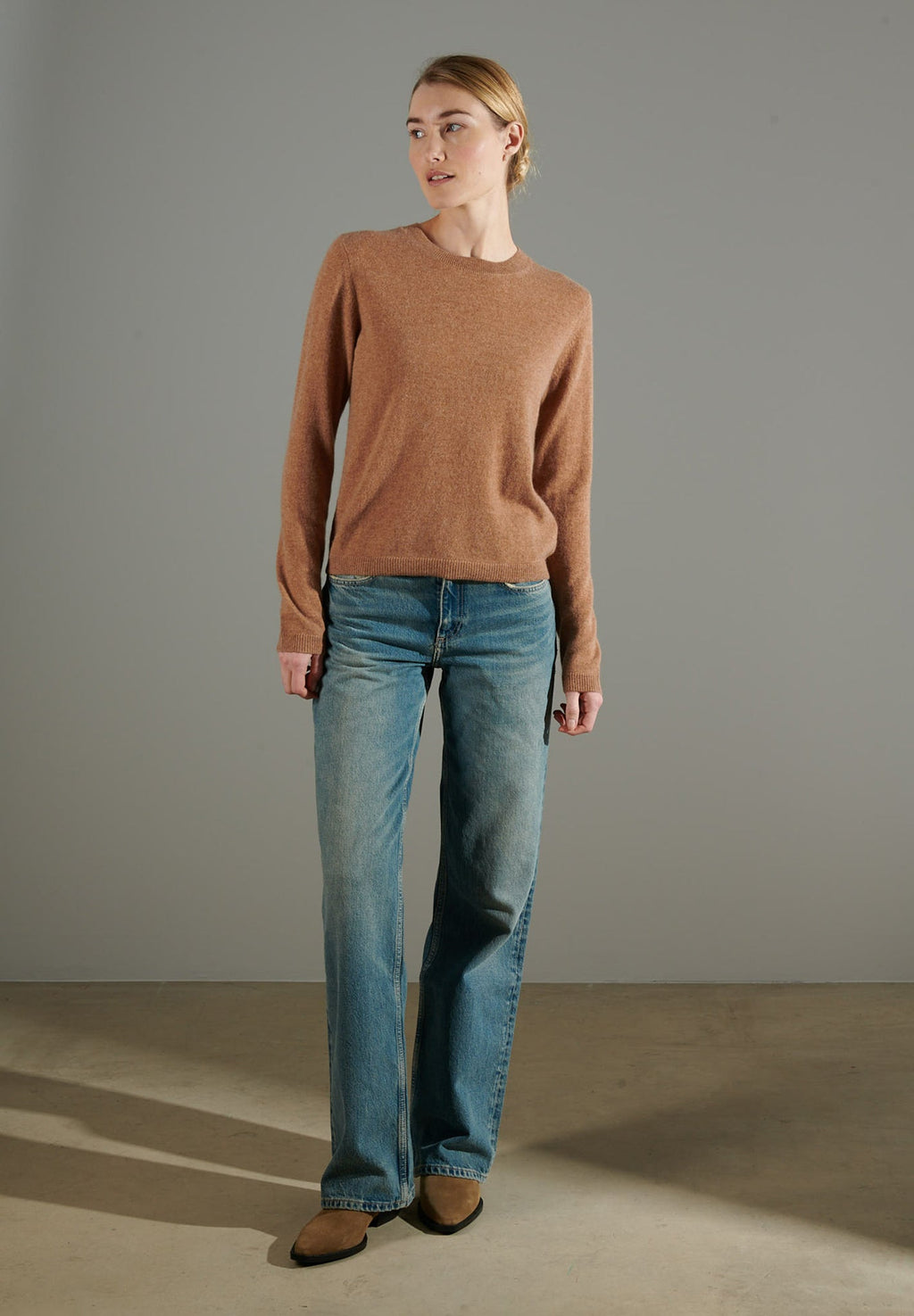 NAMI 4 Round-neck cashmere sweater camel