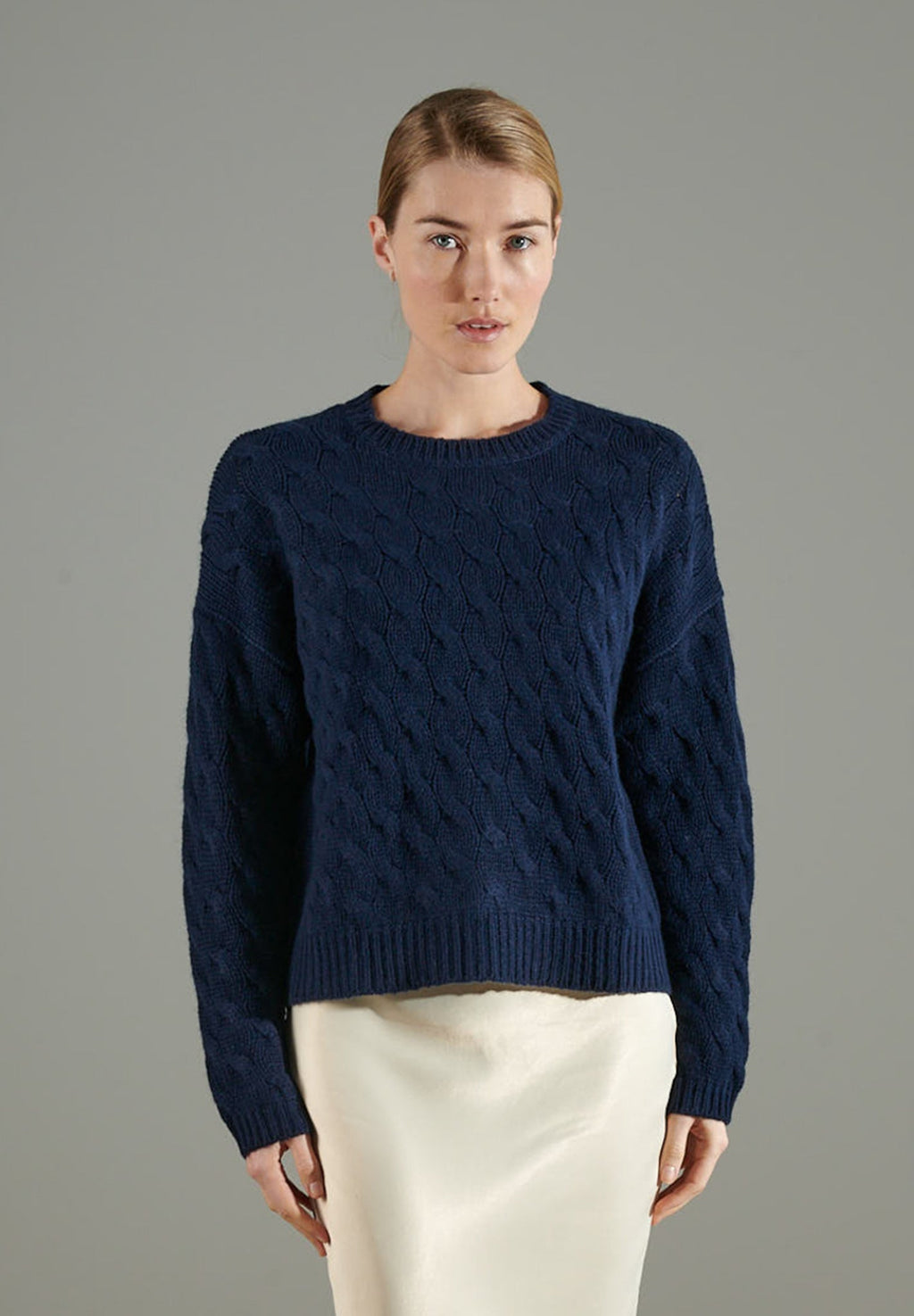 NAMI 5 10-thread cashmere twisted round-neck sweater navy blue