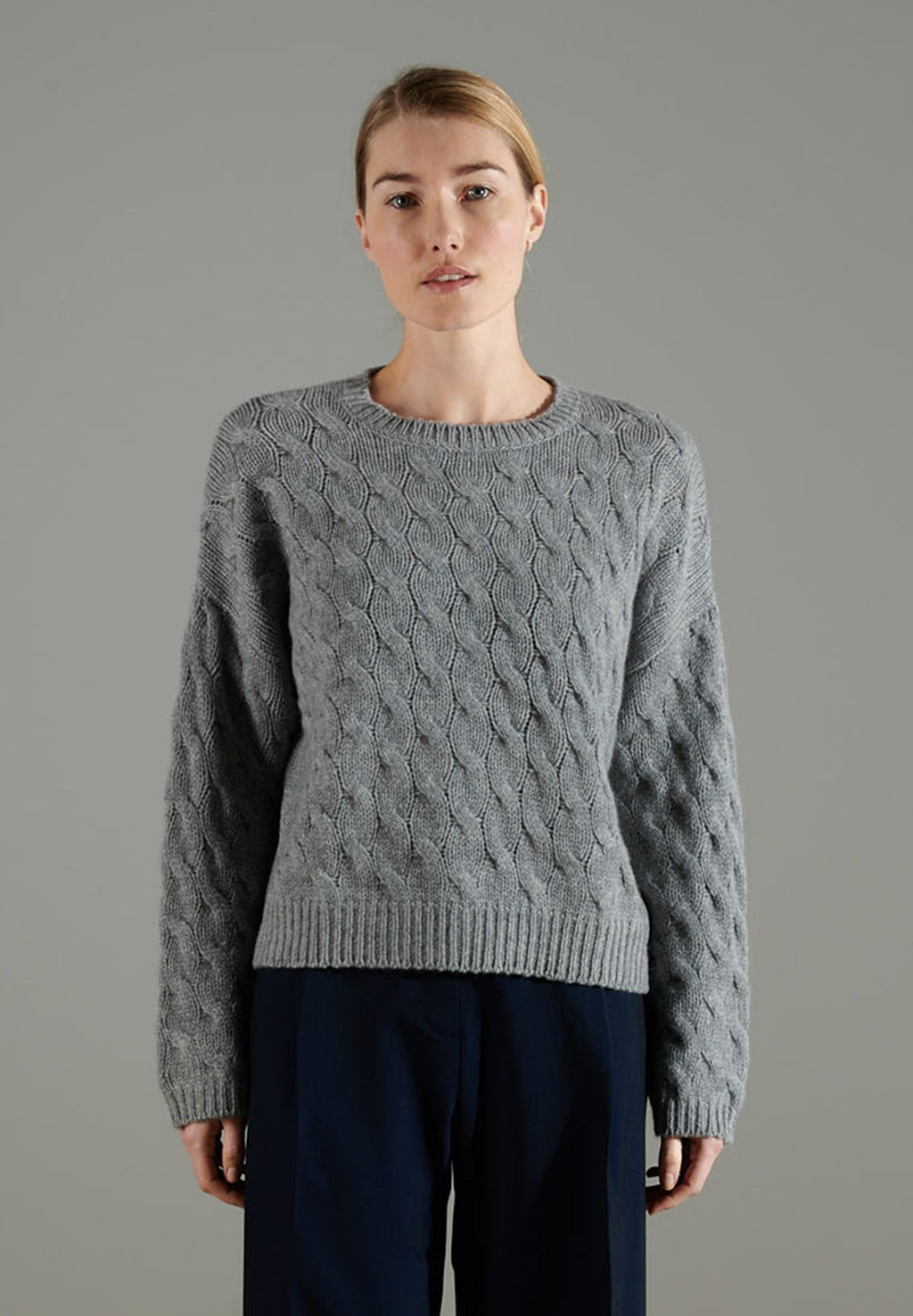 NAMI 5 10-thread cashmere twisted round-neck sweater light grey