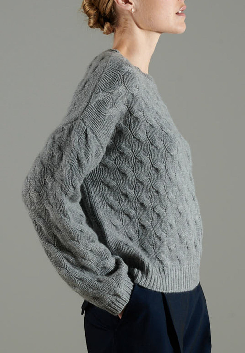 NAMI 5 10-thread cashmere twisted round-neck sweater light grey