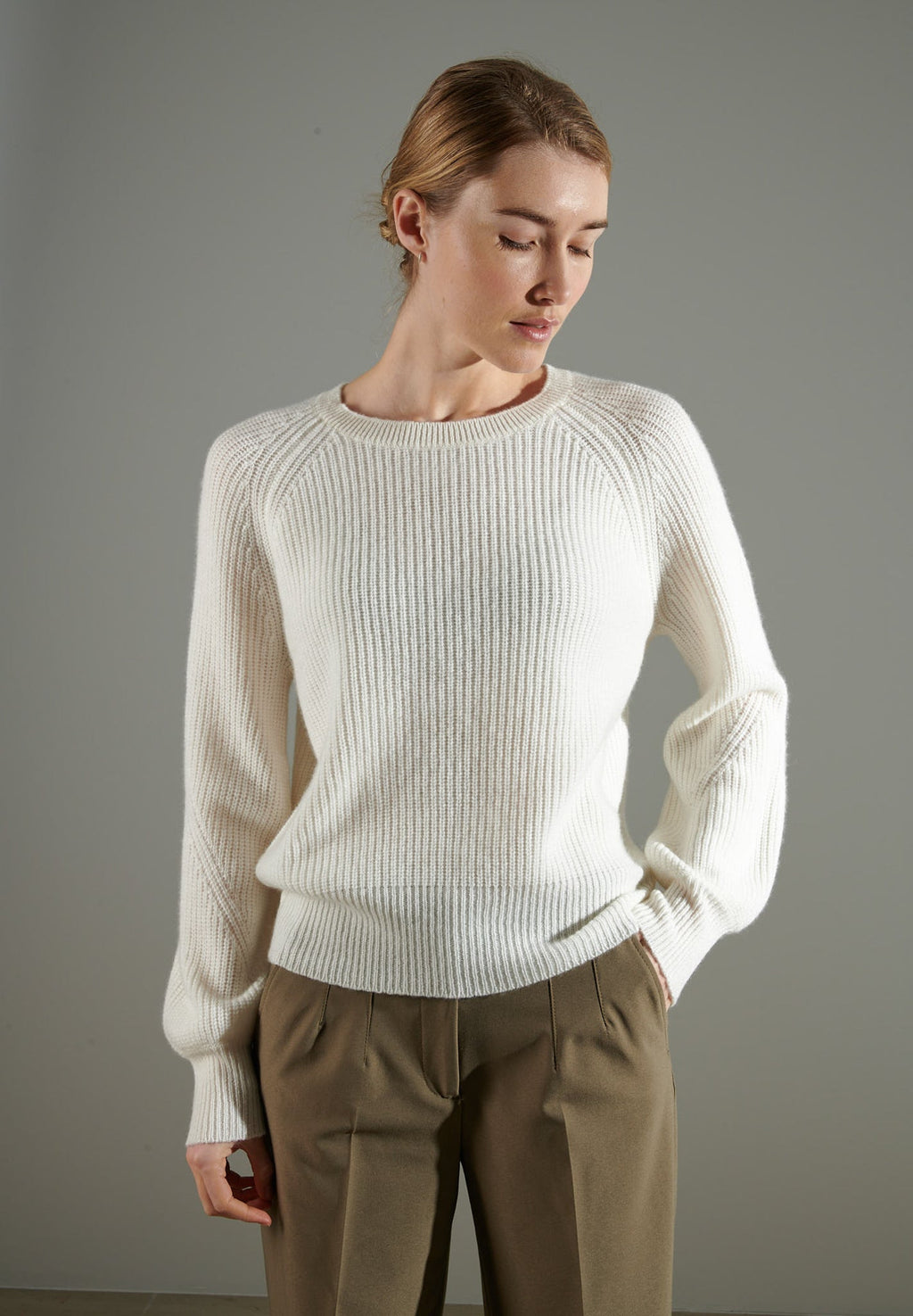 NAMI 6 Ecru White 4-thread cashmere raglan sleeves round-neck sweater