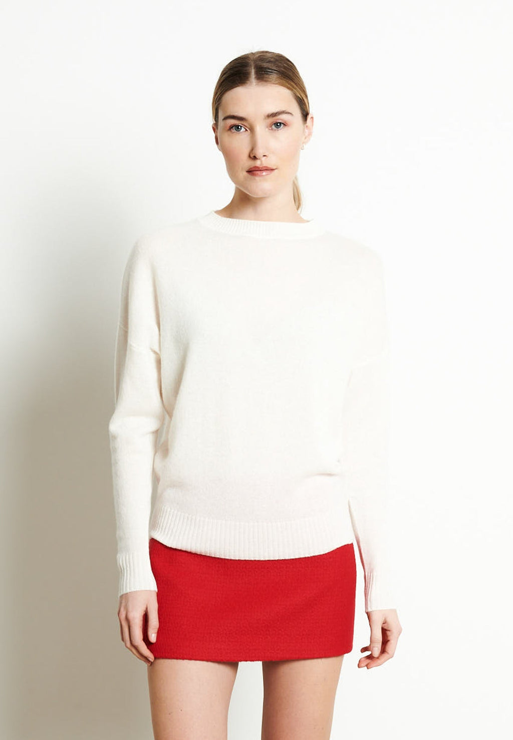 RIA 2 Oversized round-neck cashmere sweater in ecru white