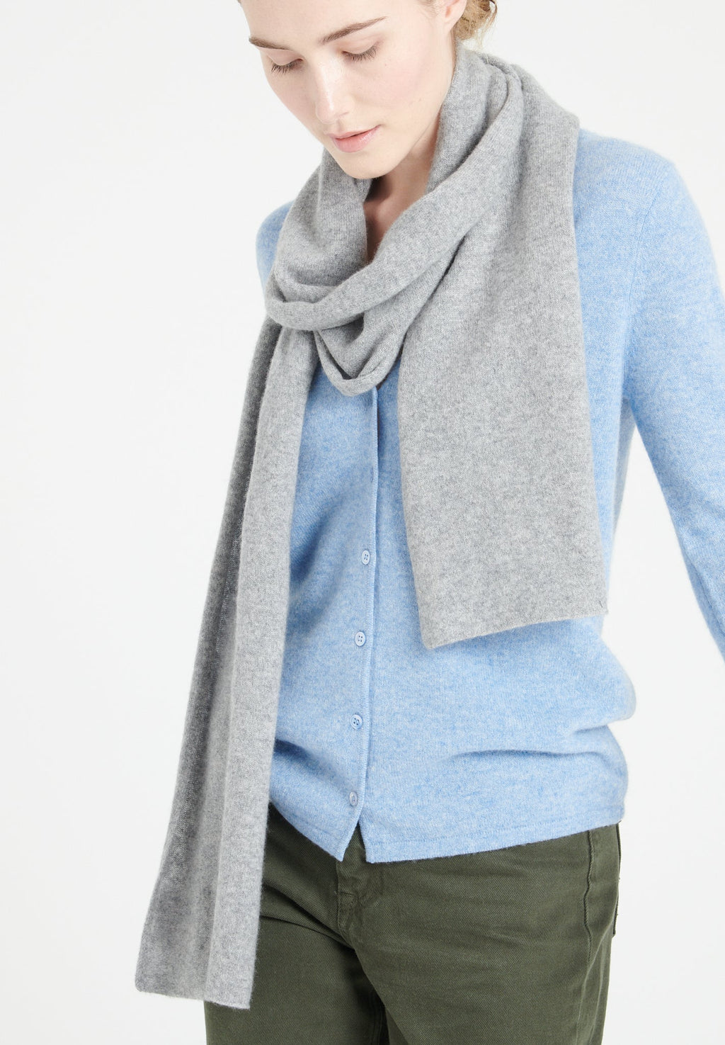 Light grey cashmere scarf