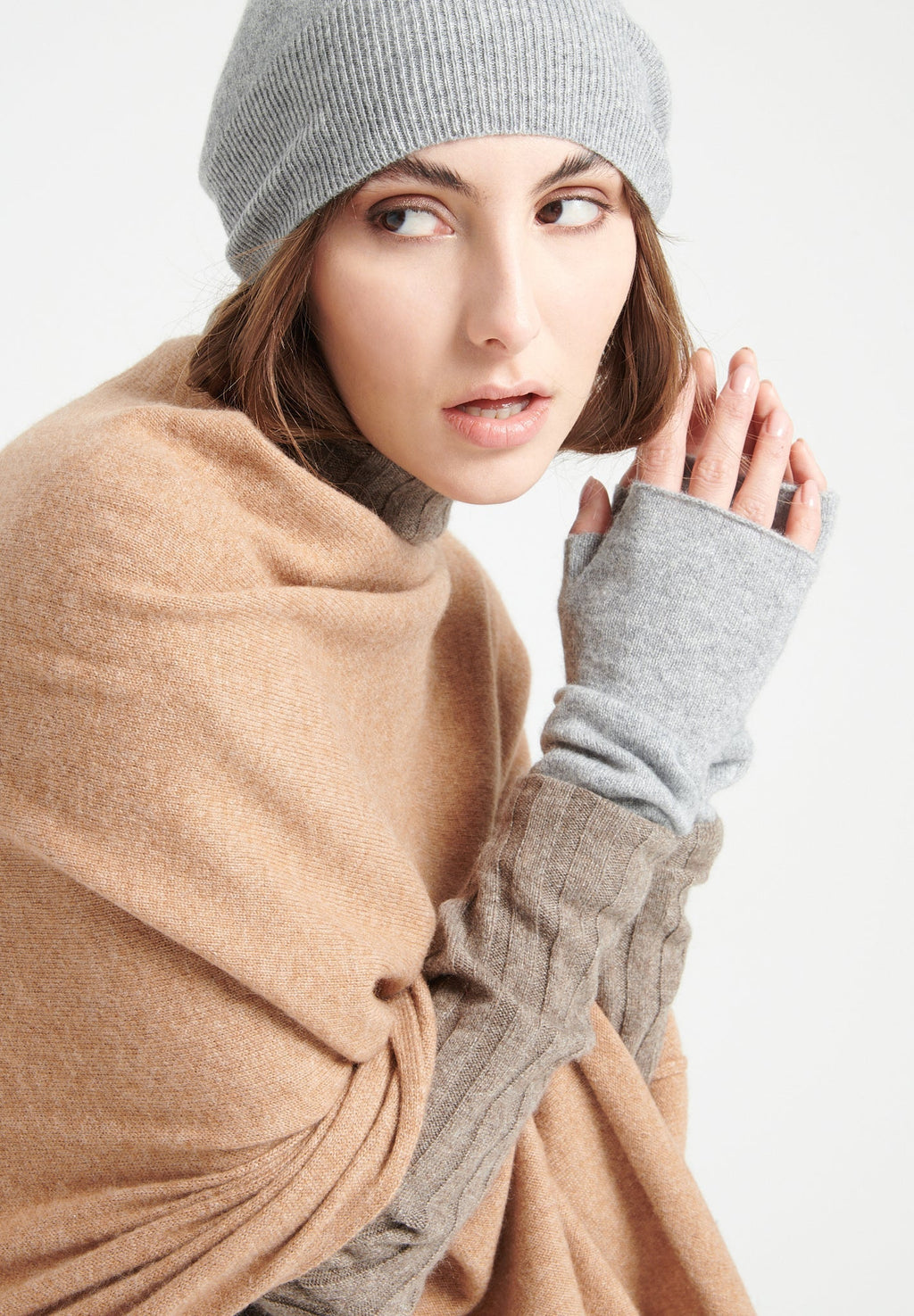 Light grey cashmere hat