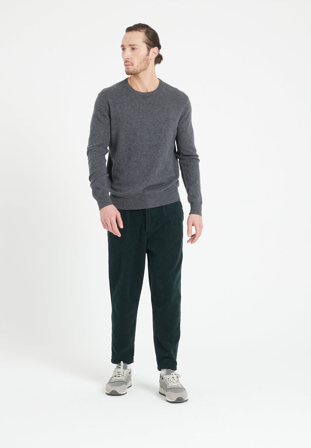 LUKE 2 Round-neck cashmere sweater in anthracite grey