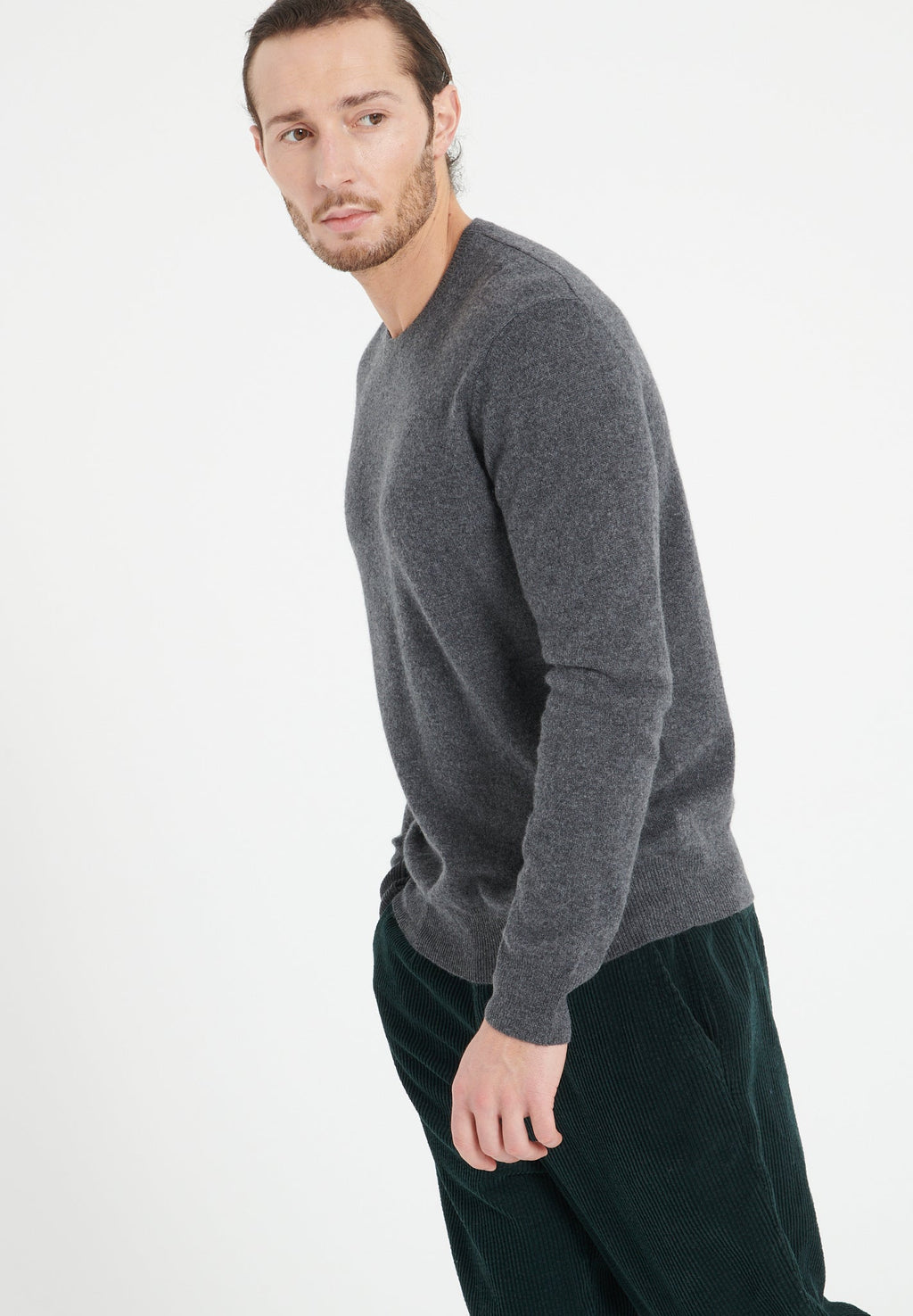 LUKE 2 Round-neck cashmere sweater in anthracite grey