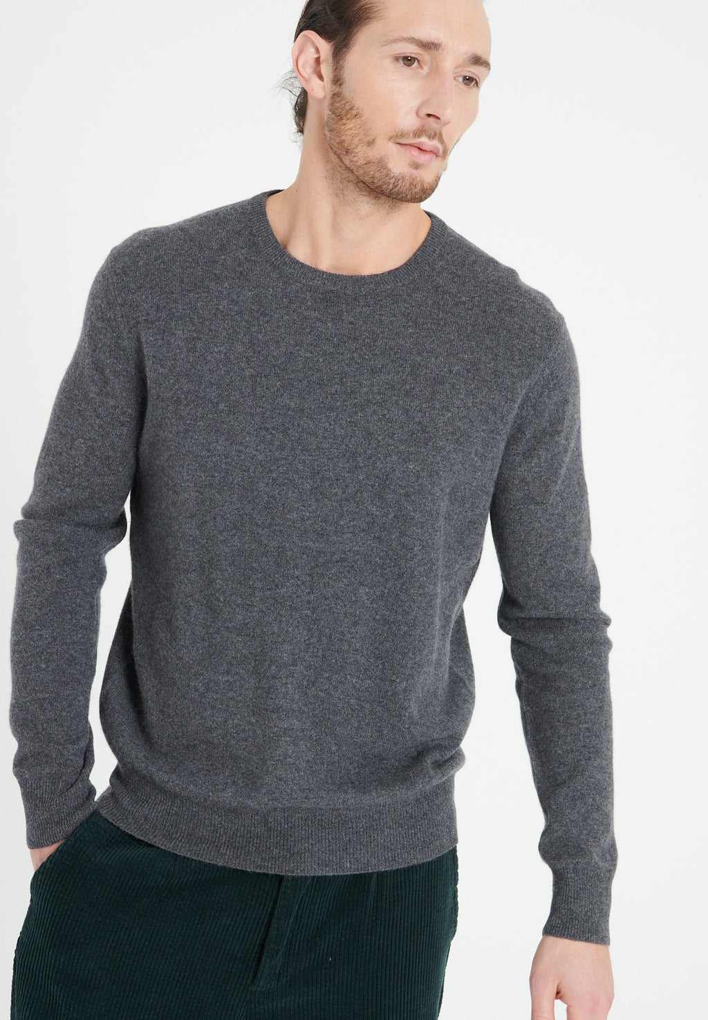 LUKE 2 Round-neck cashmere sweater in anthracite grey