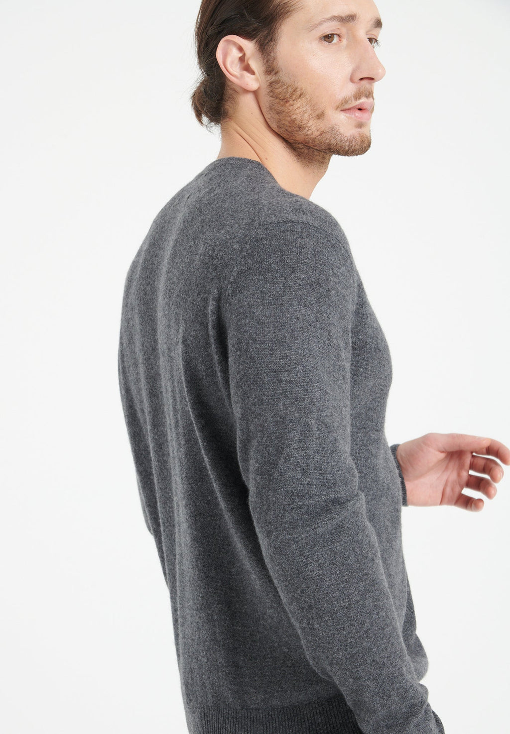 LUKE 2 Round-neck cashmere sweater in anthracite grey