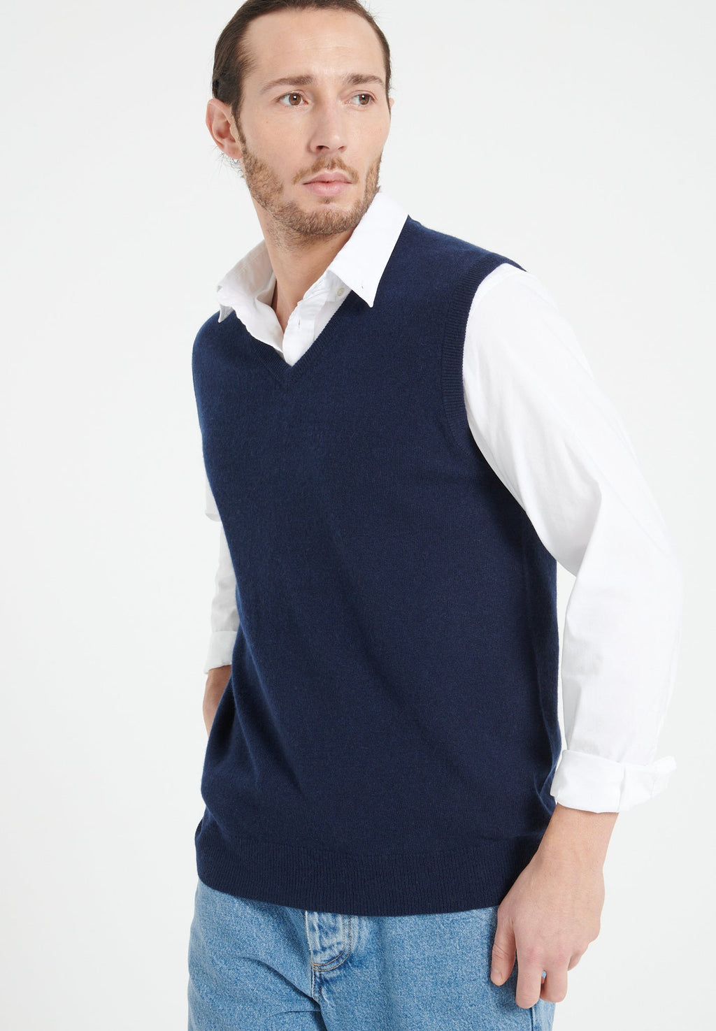 LUKE 9 Sleeveless cashmere cardigan in navy blue