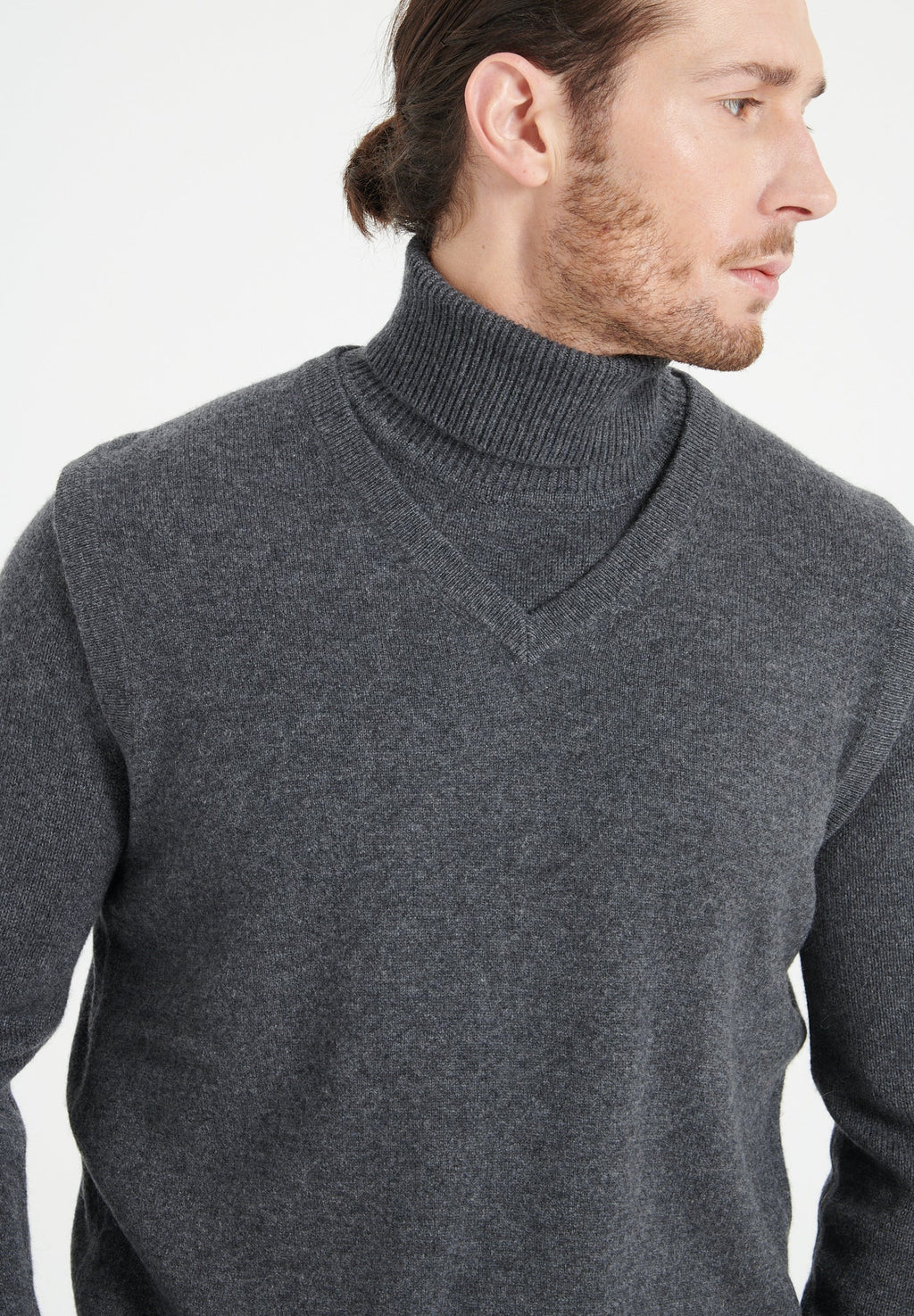 LUKE 9 Sleeveless cashmere cardigan in charcoal grey