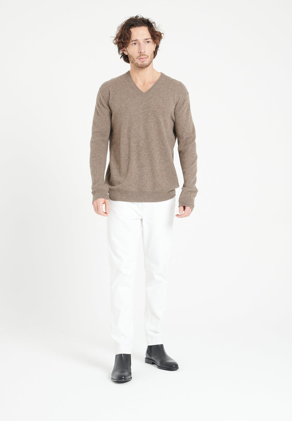 LUKE 11 V-neck cashmere sweater in taupe