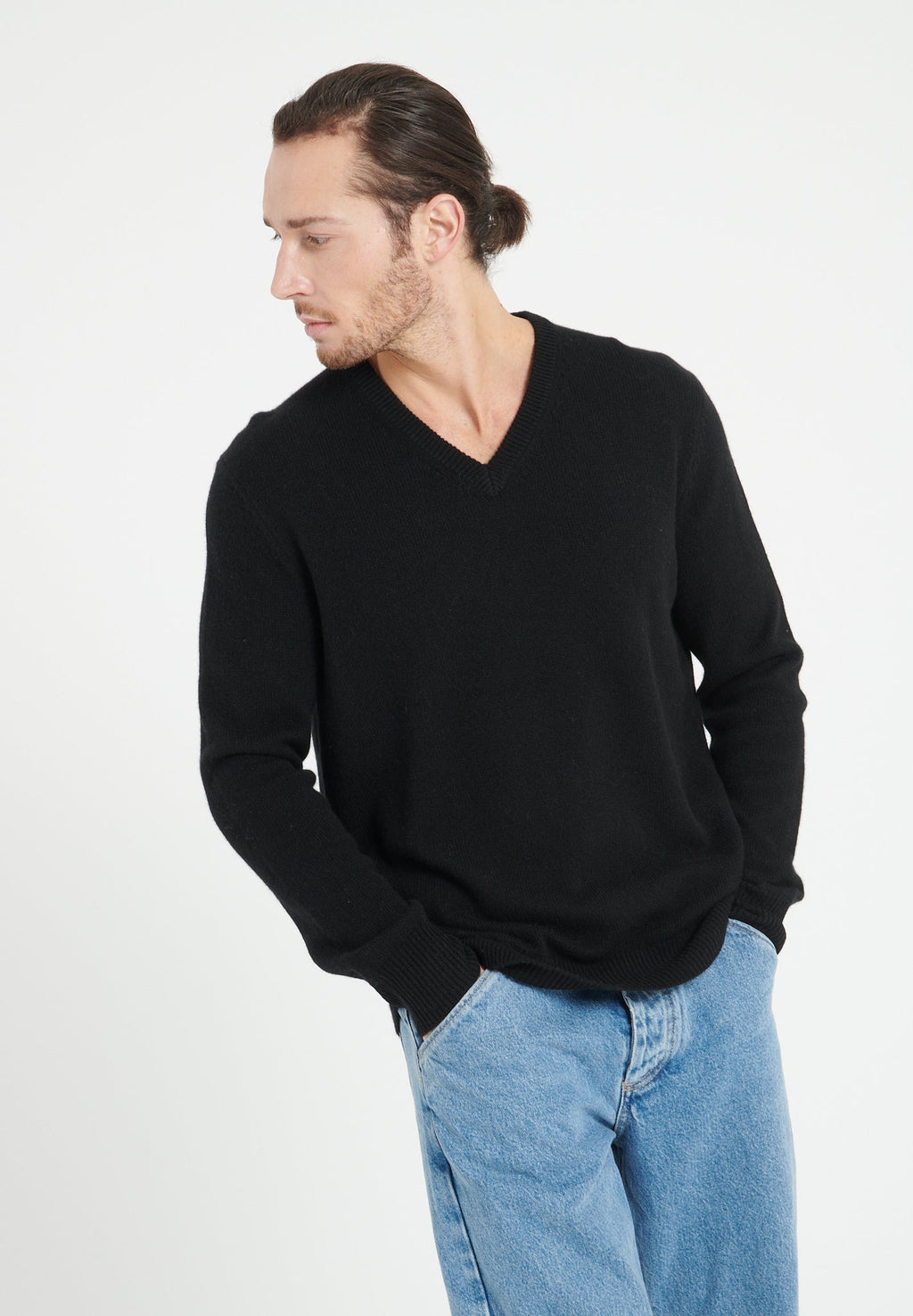 LUKE 13 4-thread cashmere V-neck sweater black