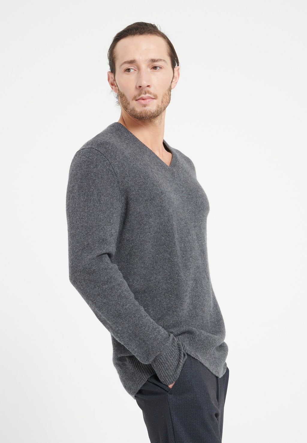 LUKE 13 4-thread cashmere V-neck sweater charcoal grey