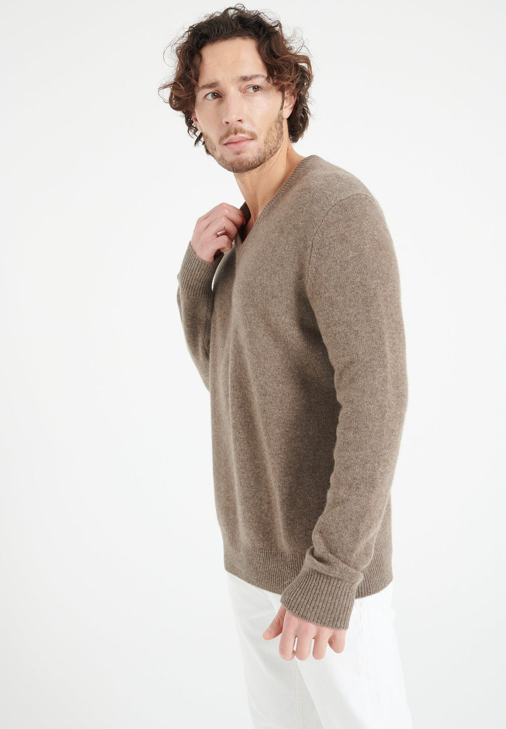 LUKE 13 4-thread cashmere V-neck sweater in taupe