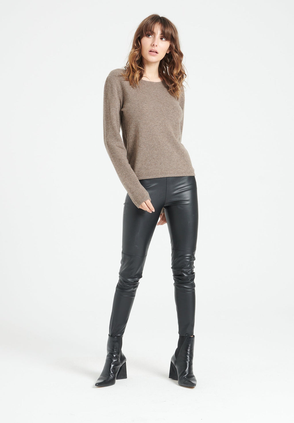 LILLY 1 Slim-fit cashmere round-neck sweater in taupe