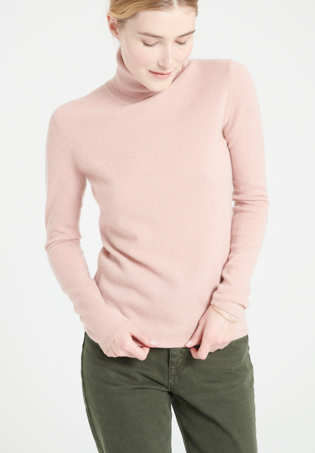 LILLY 3 Cashmere turtleneck sweater in powder pink