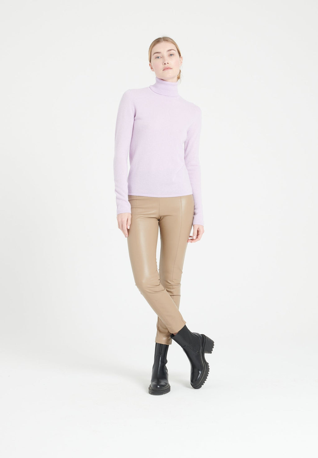 LILLY 3 Lilac cashmere turtleneck sweater