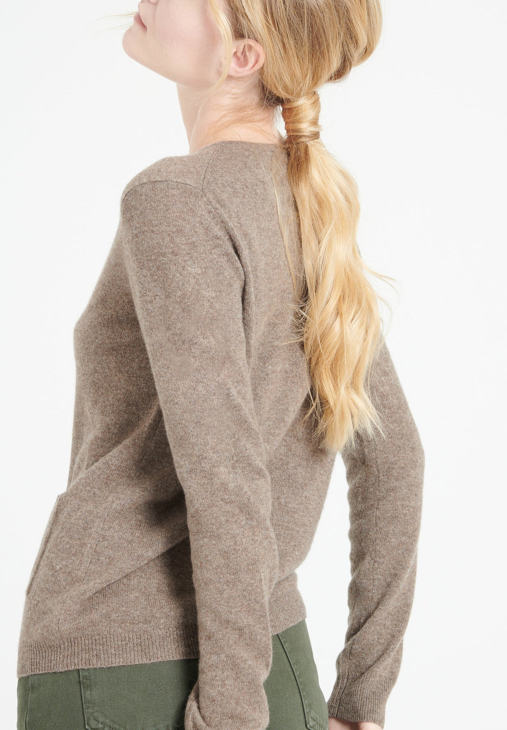 LILLY 4 Slim-fit cashmere round-neck cardigan in taupe