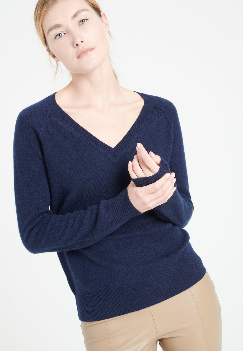 LILLY 6 Cashmere V-neck sweater navy blue