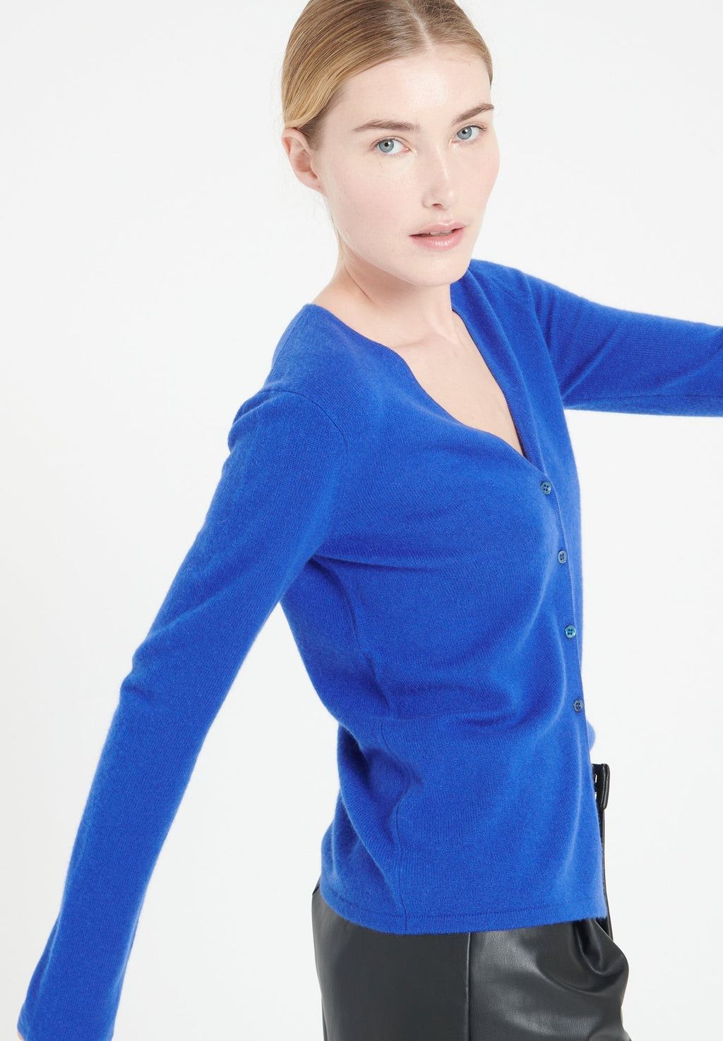 LILLY 7 Slim-fit cashmere V-neck cardigan royal blue