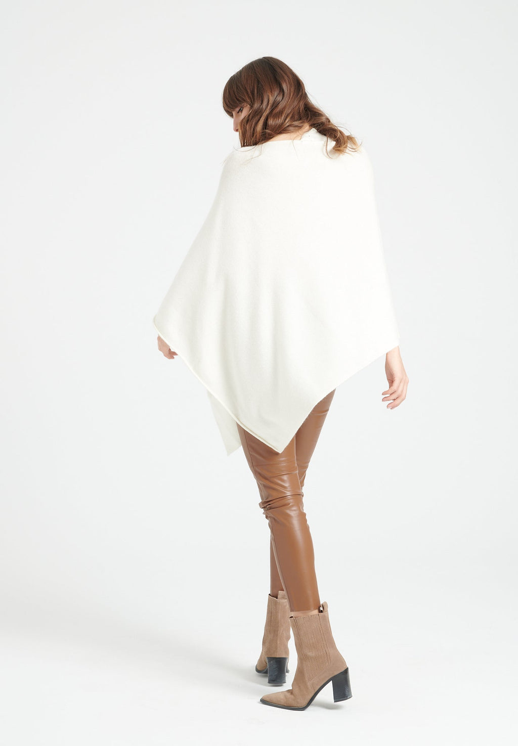 LILLY 9 V-neck cashmere poncho ecru white