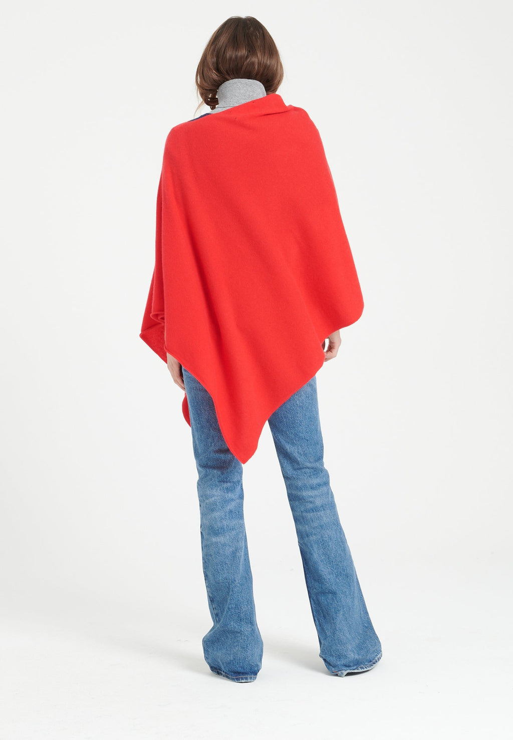 LILLY 9 V-neck poncho in red cashmere