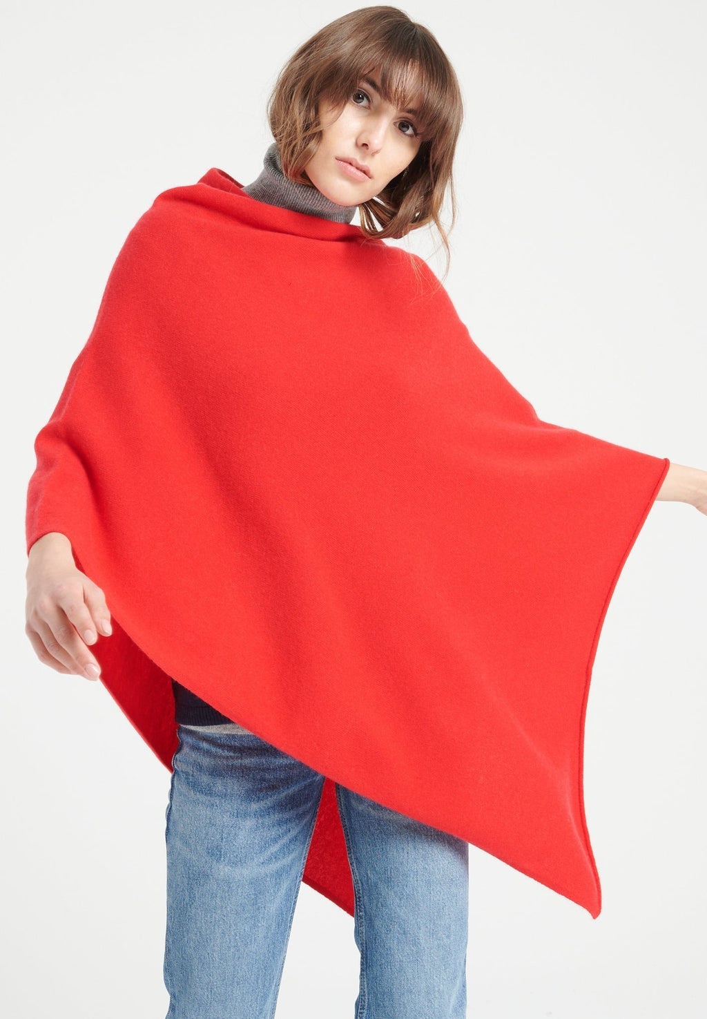 LILLY 9 V-neck poncho in red cashmere