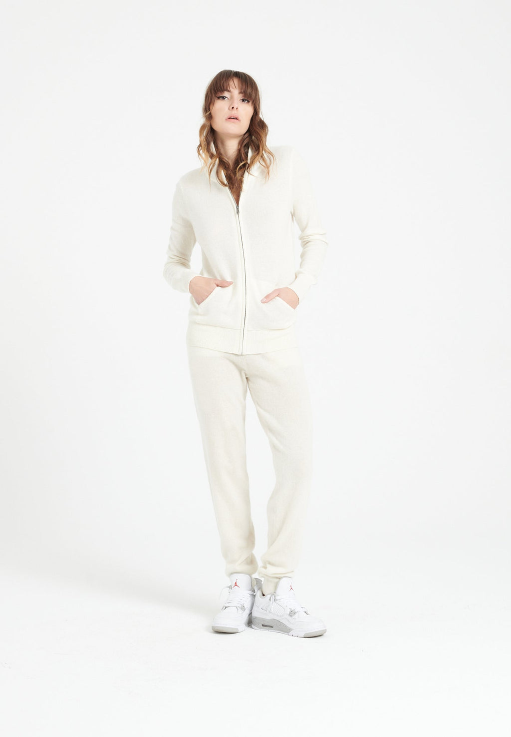 LILLY 11 Off white cashmere sweatpants