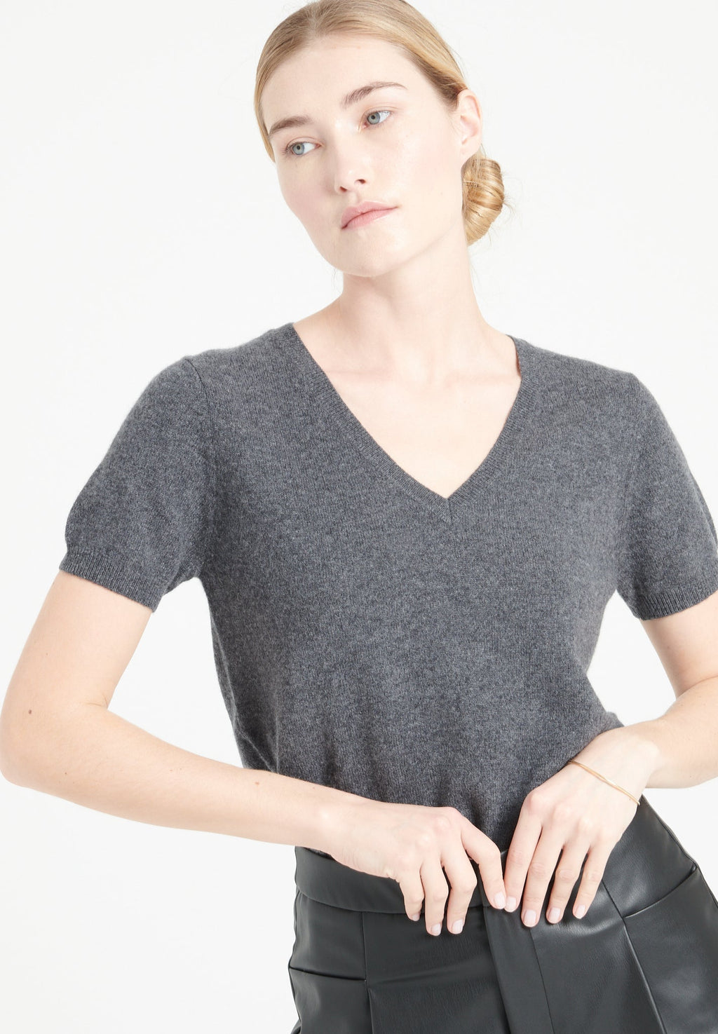 LILLY 14 V-neck cashmere T-shirt short sleeves charcoal grey