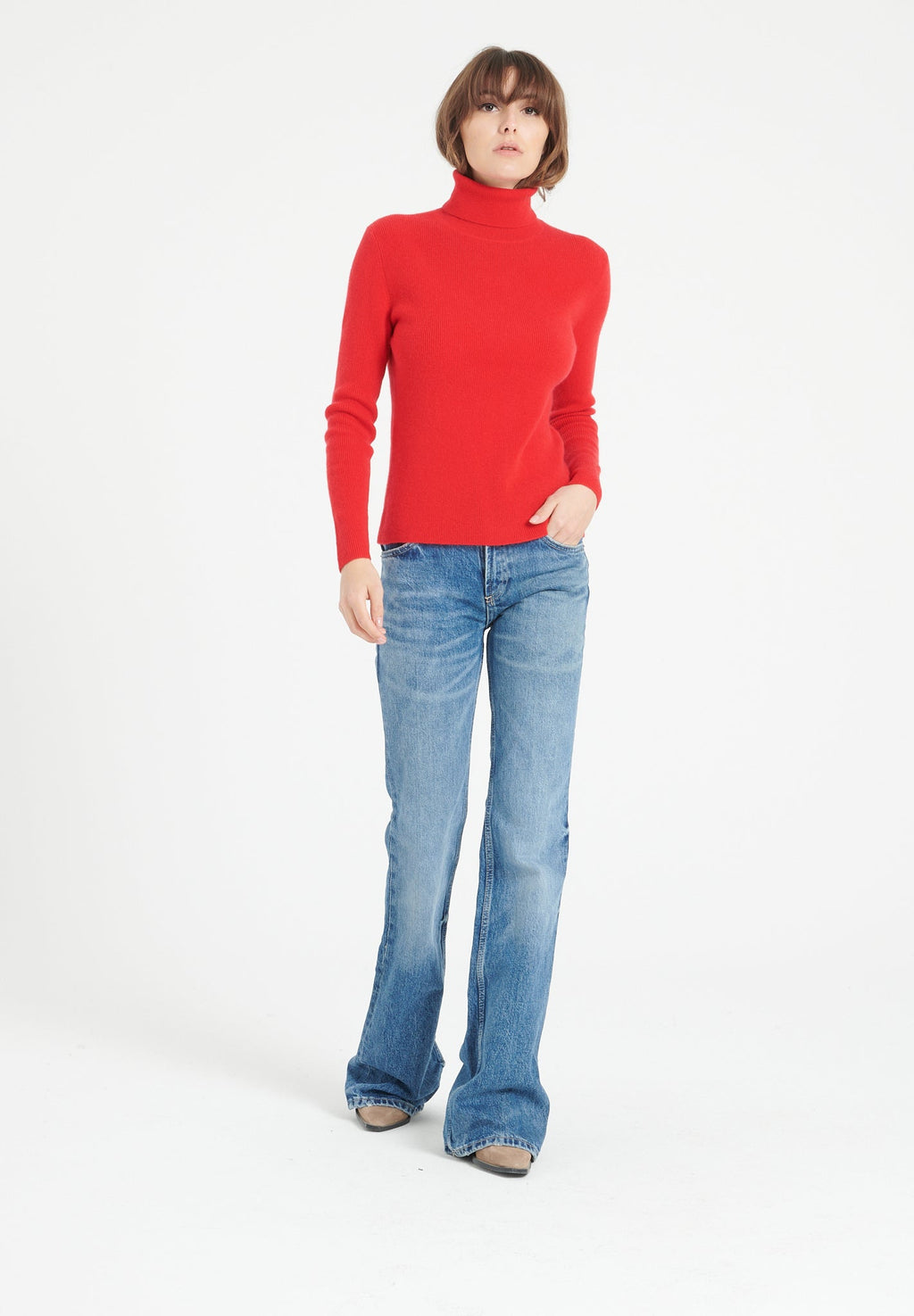 LILLY 17 Cashmere turtleneck sweater in traditional red ribbing