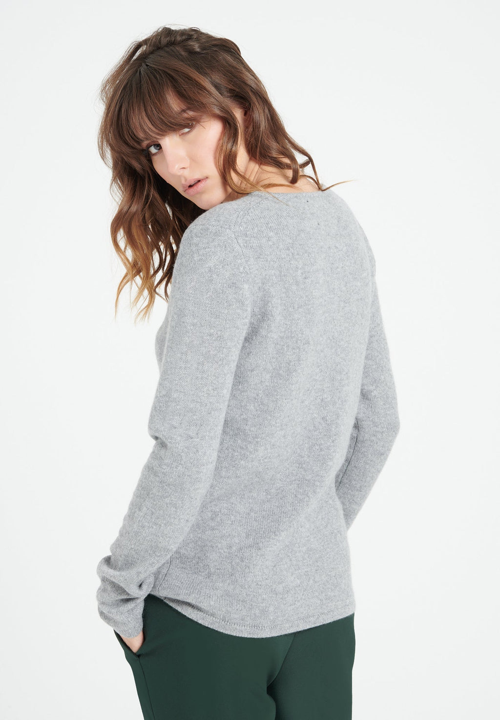 LILLY 18 4-thread cashmere boat-neck sweater light grey