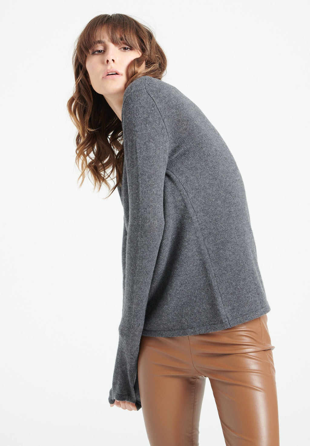 LILLY 18 4-thread cashmere boat-neck sweater charcoal grey