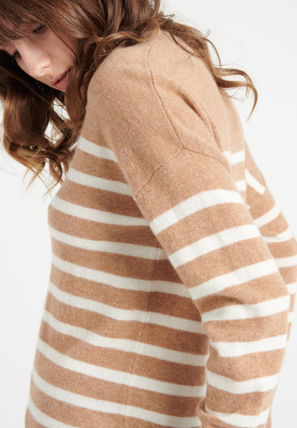 LILLY 24 Round-neck cashmere sweater with two-tone stripes