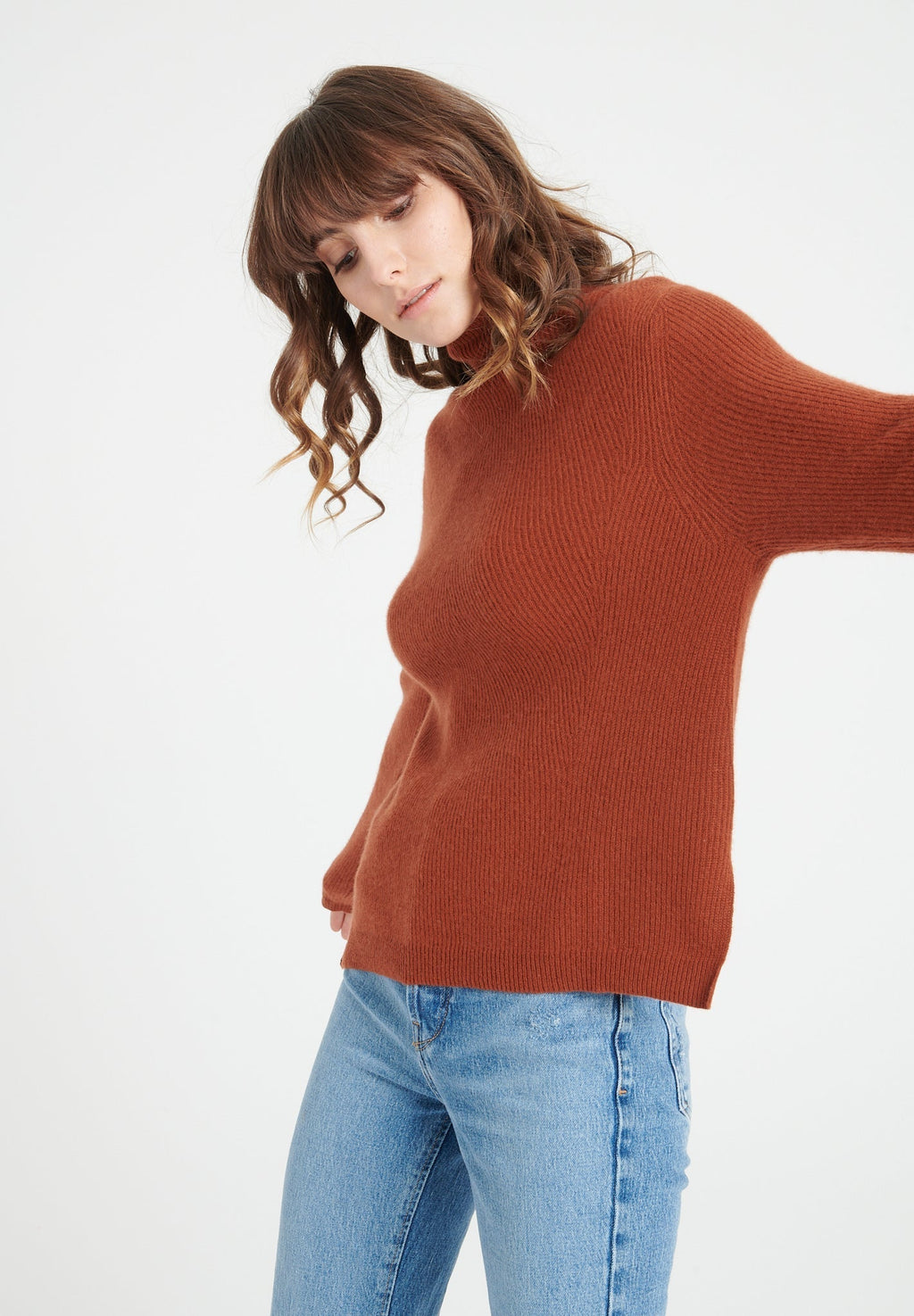 LILLY 26 Terracotta cashmere turtleneck sweater