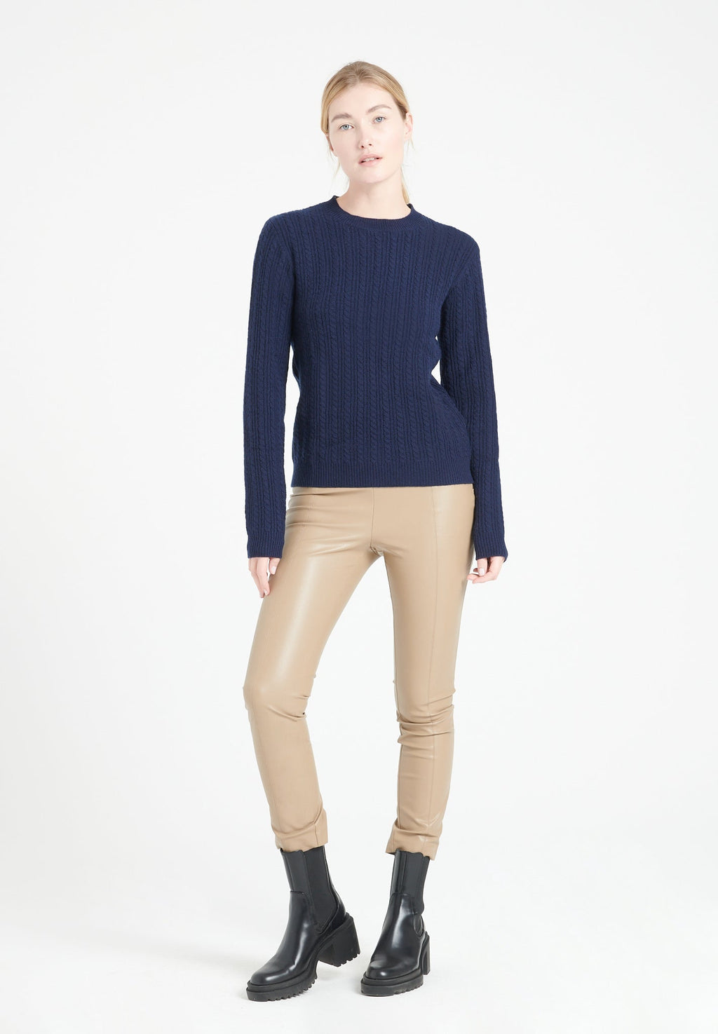 LILLY 29 4-thread cashmere cable-knit round-neck sweater navy blue