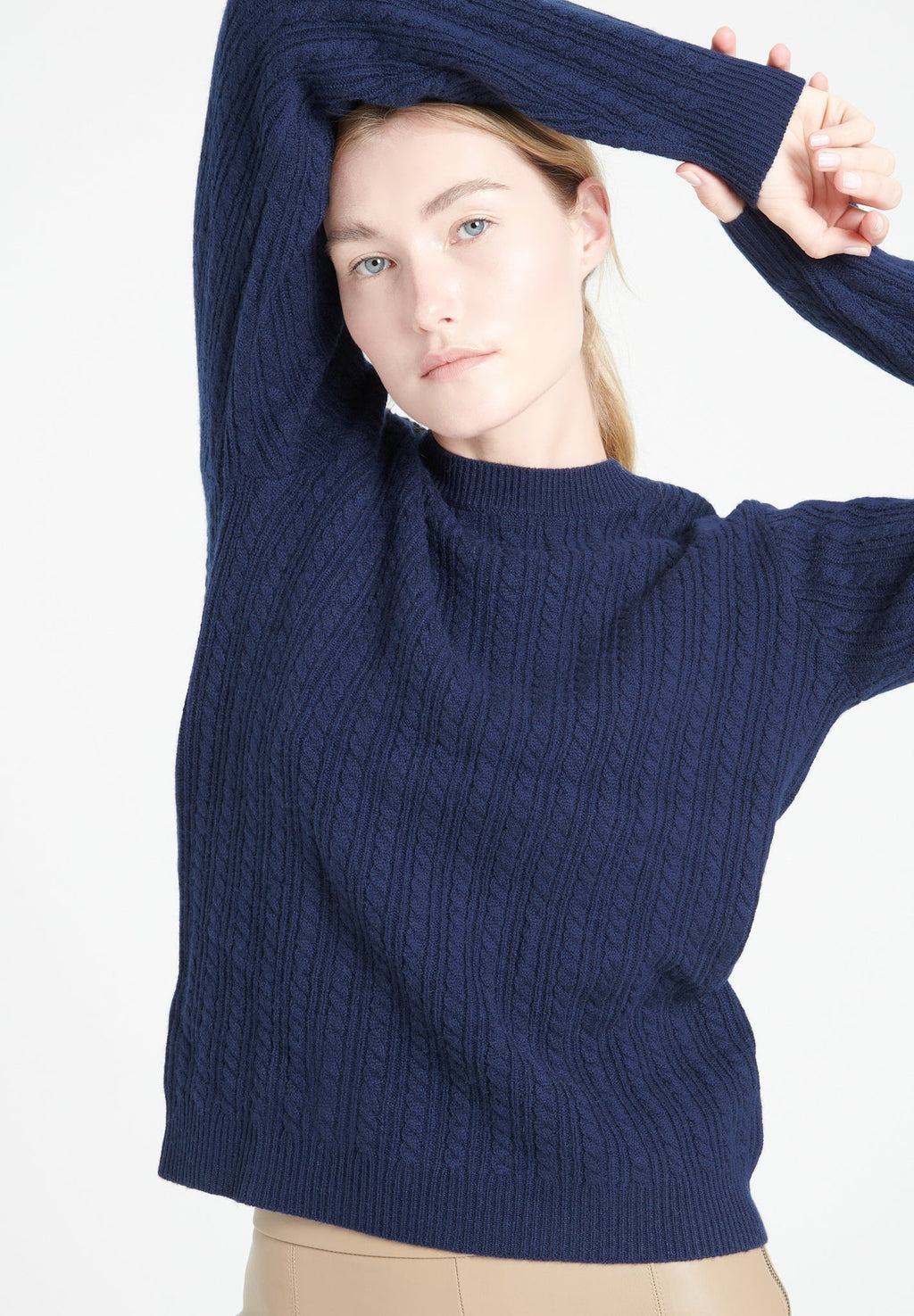 LILLY 29 4-thread cashmere cable-knit round-neck sweater navy blue