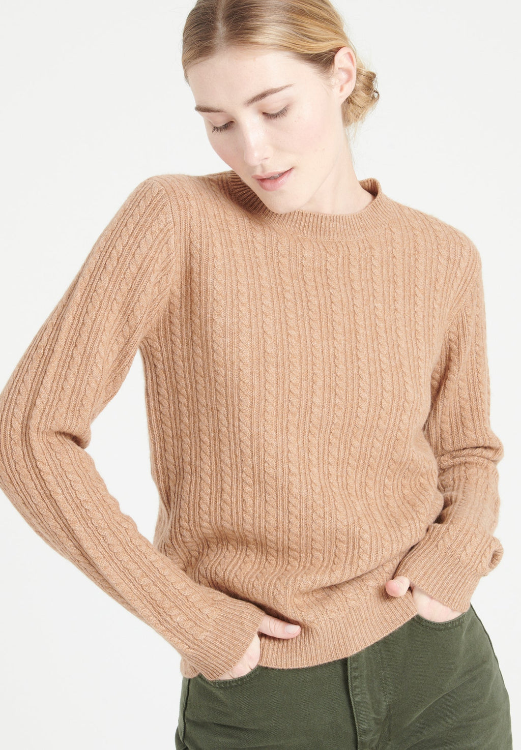 LILLY 29 4-thread cashmere cable-knit round-neck sweater camel