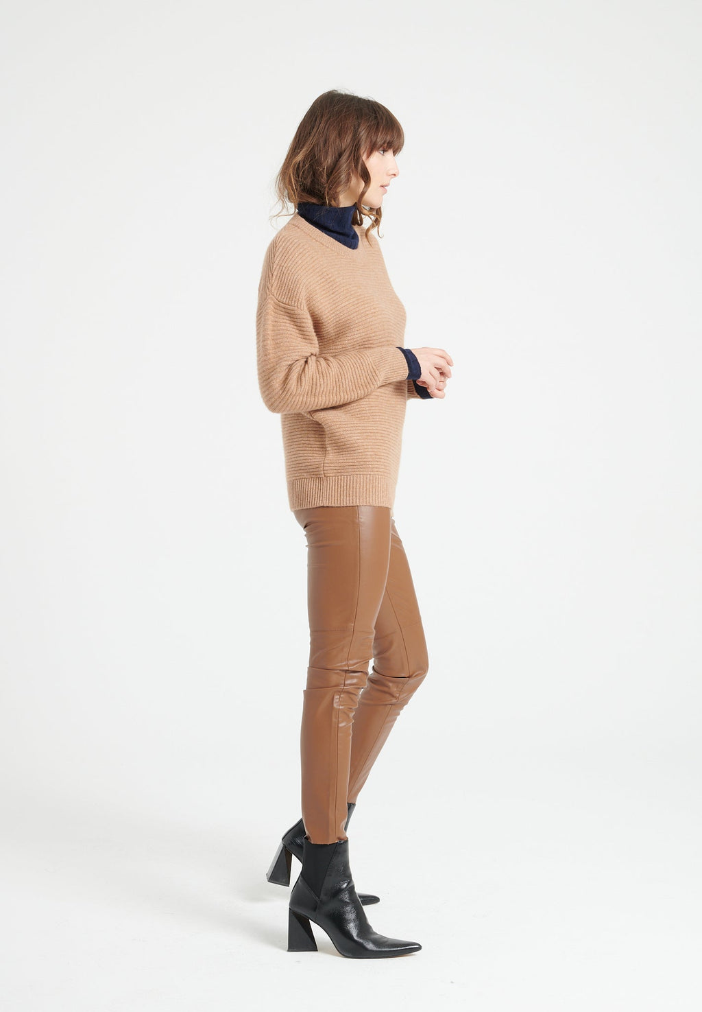 LILLY 30 4-thread cashmere round-neck sweater camel