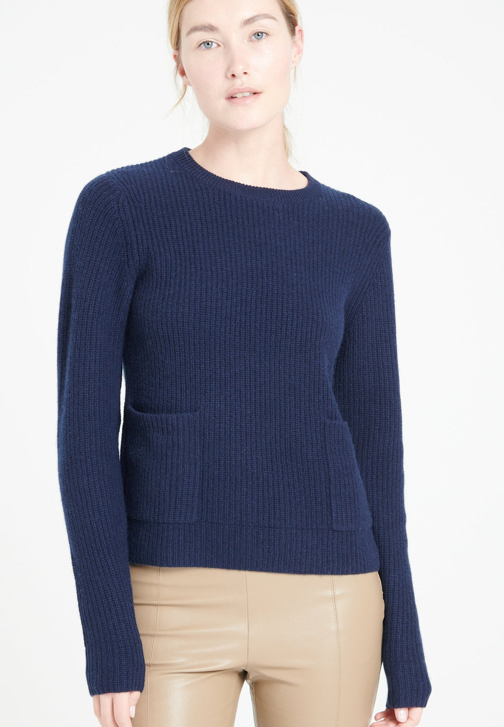 LILLY 32 Round-neck cashmere sweater in navy blue 4-thread count English ribbing