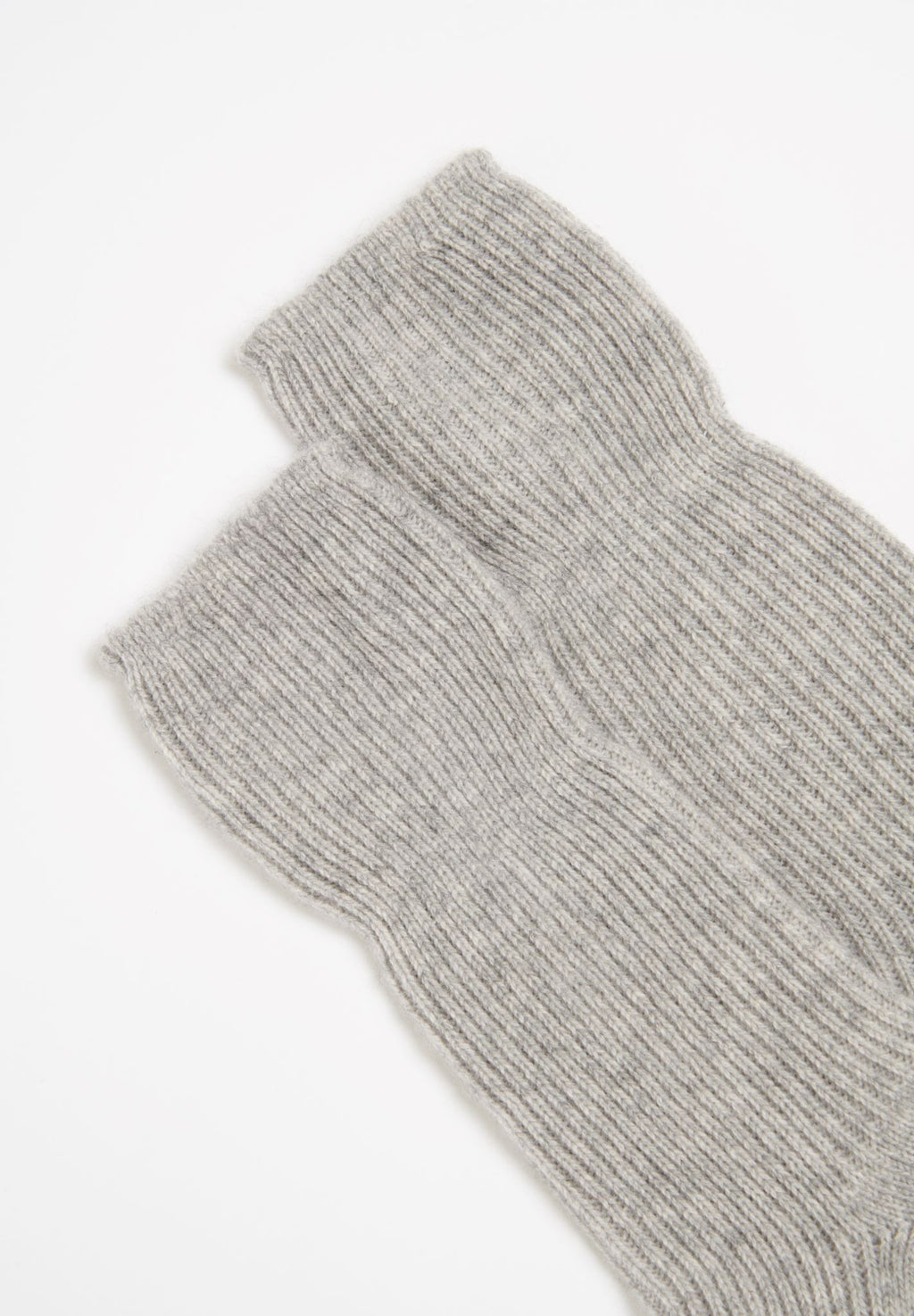 4-thread light grey ribbed socks