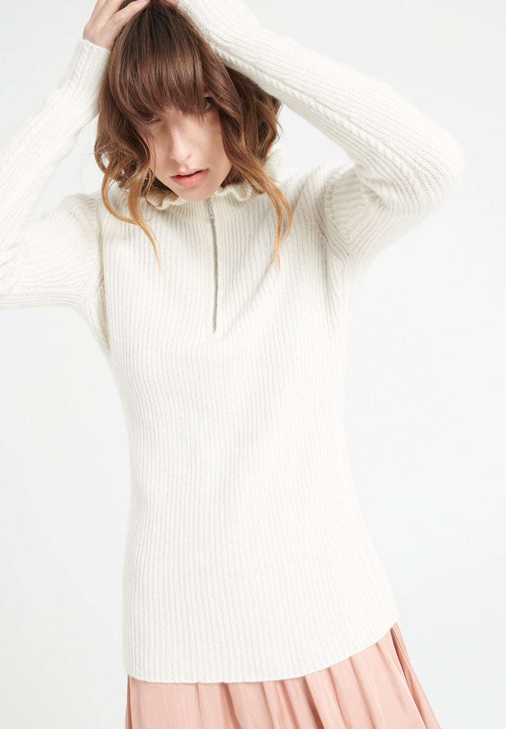 MIA 4 Ribbed cashmere zipped pullover with falbala collar, ecru white