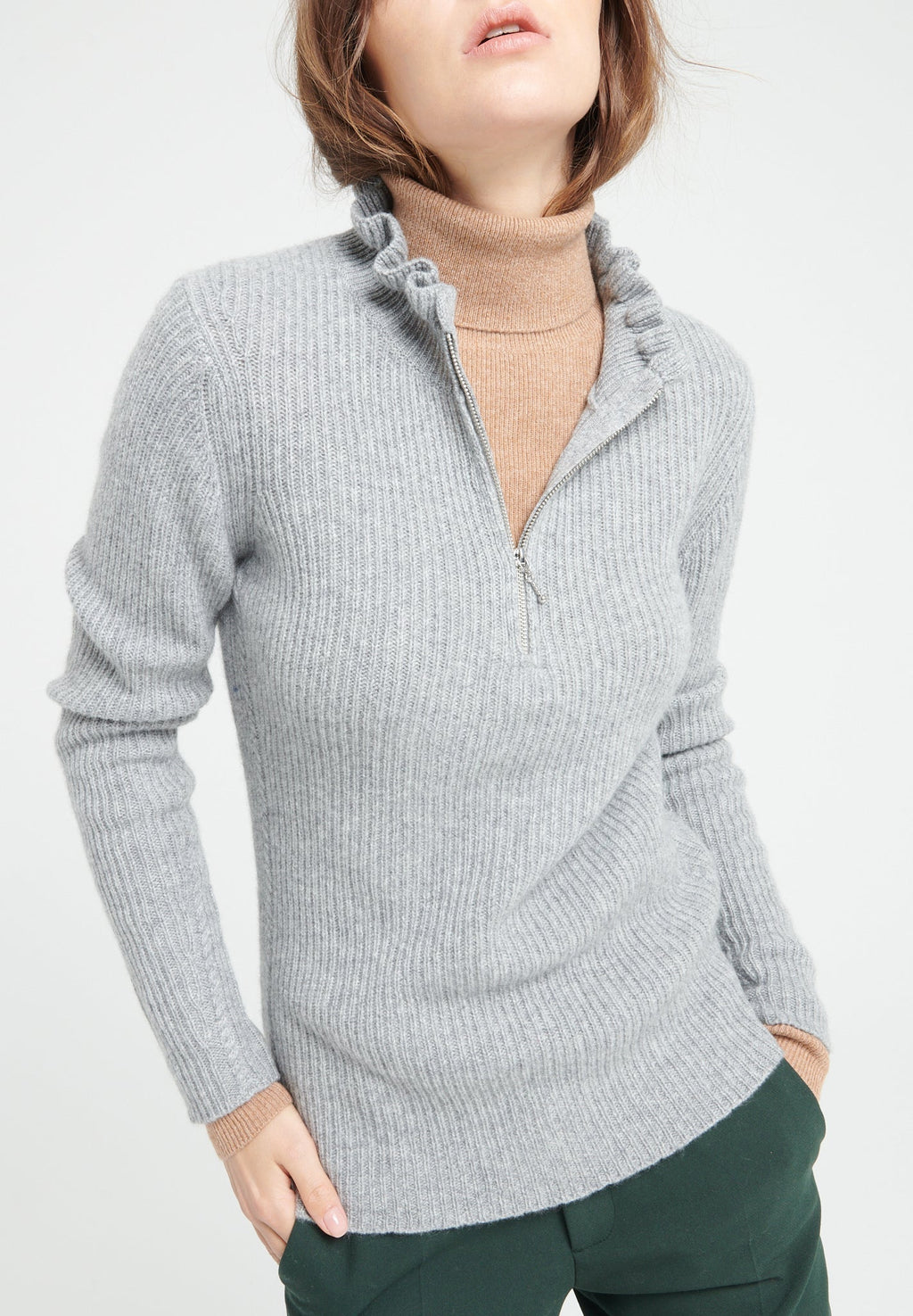 MIA 4 Light grey ribbed cashmere zip-up sweater with falbala collar