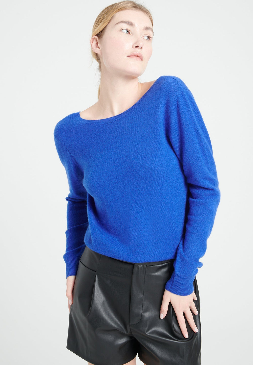 MIA 7 Royal blue cashmere V-neck sweater