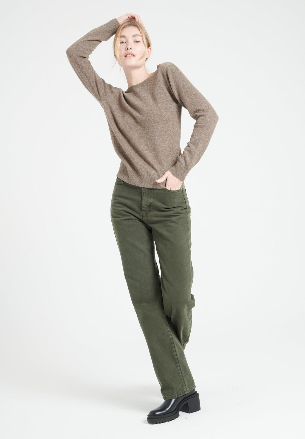 MIA 7 Taupe cashmere V-neck sweater