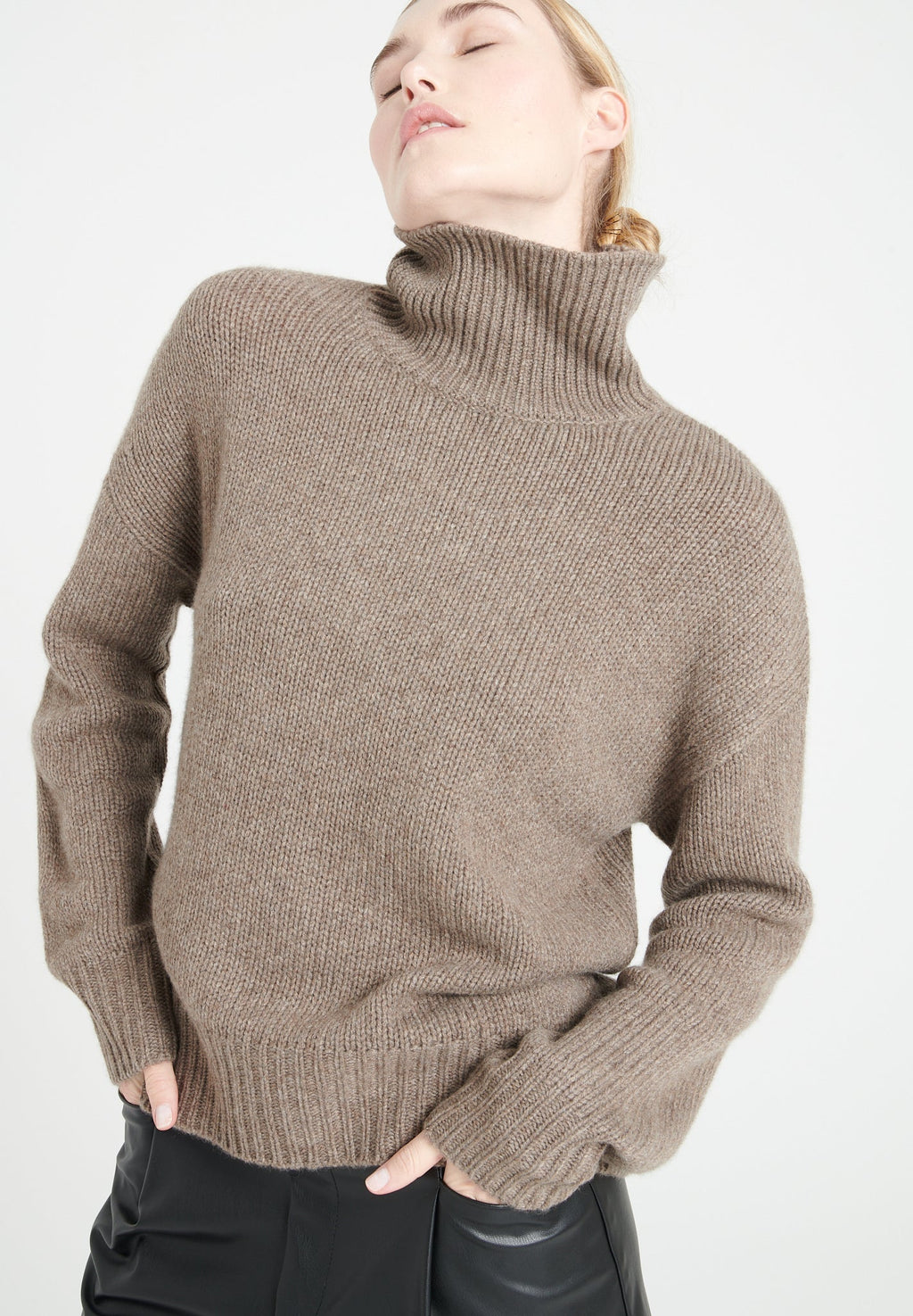 MIA 9 10-thread cashmere chimney-neck sweater in taupe