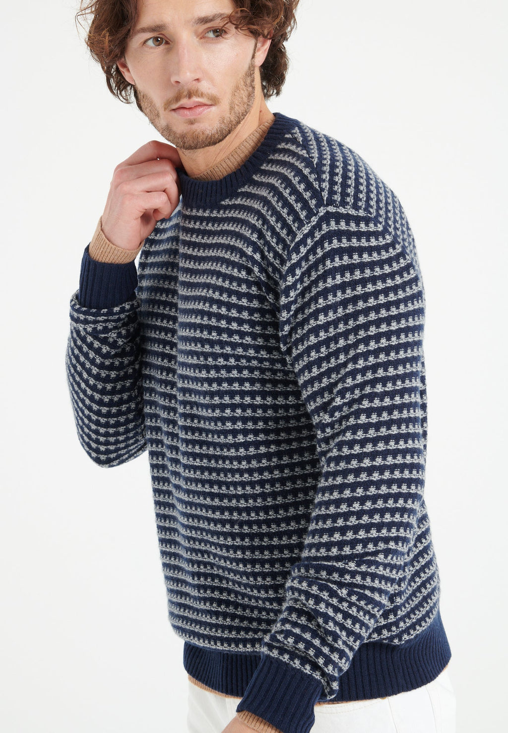 ZACH 3 Round-neck cashmere sweater with 4-thread jacquard pattern in two colors